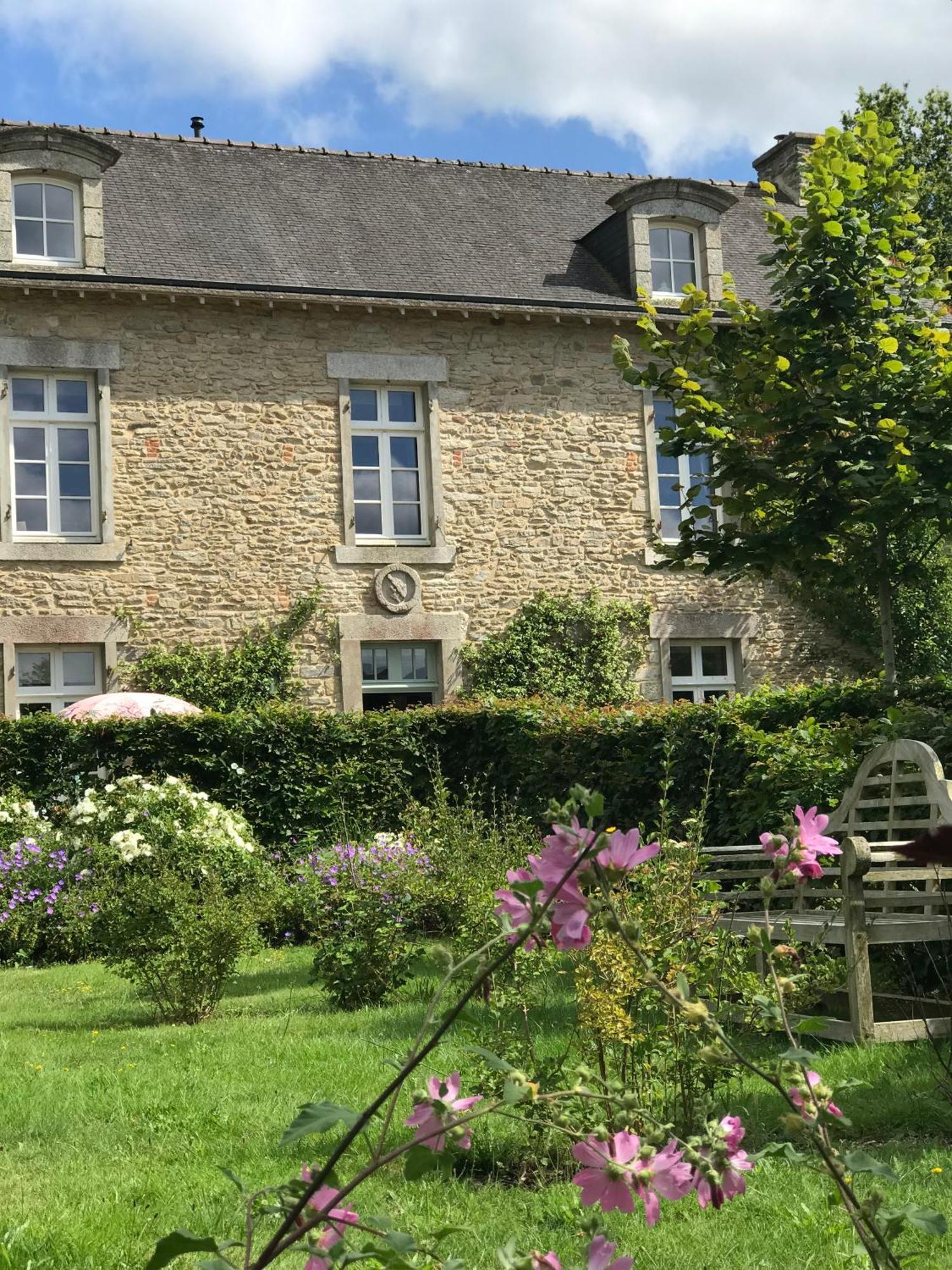 Manoir Saint-Andre,B&B De Charme Theix Esterno foto